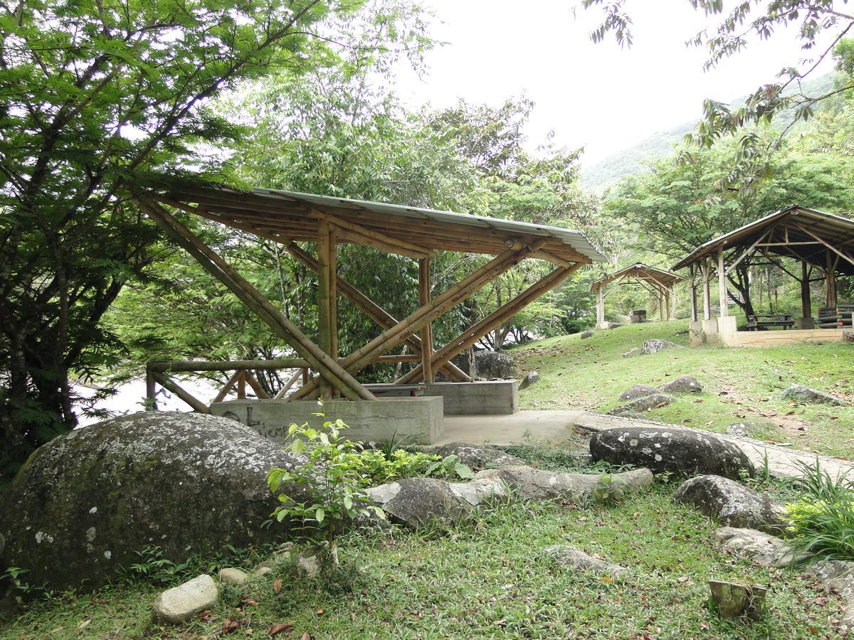 Hotel Campestre La Casona *